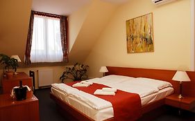 Lipa Hotel Es Etterem