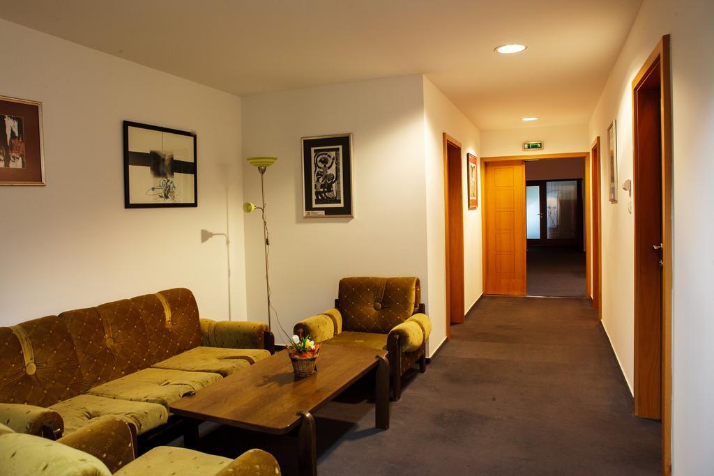 Lipa Hotel Es Etterem St. Gotthard Exterior foto